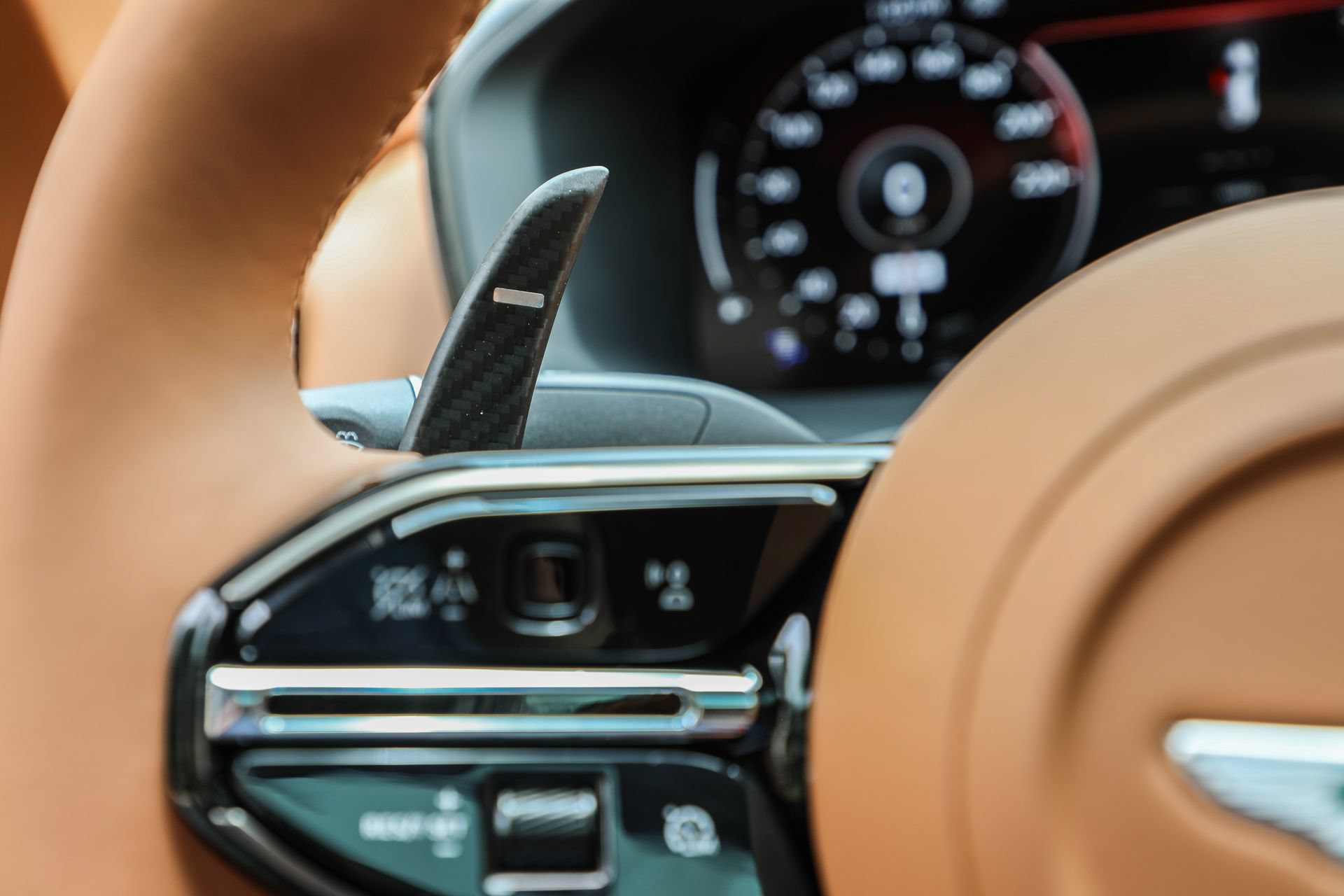 Used 2022 Aston Martin DBX AWD/4WD image 73