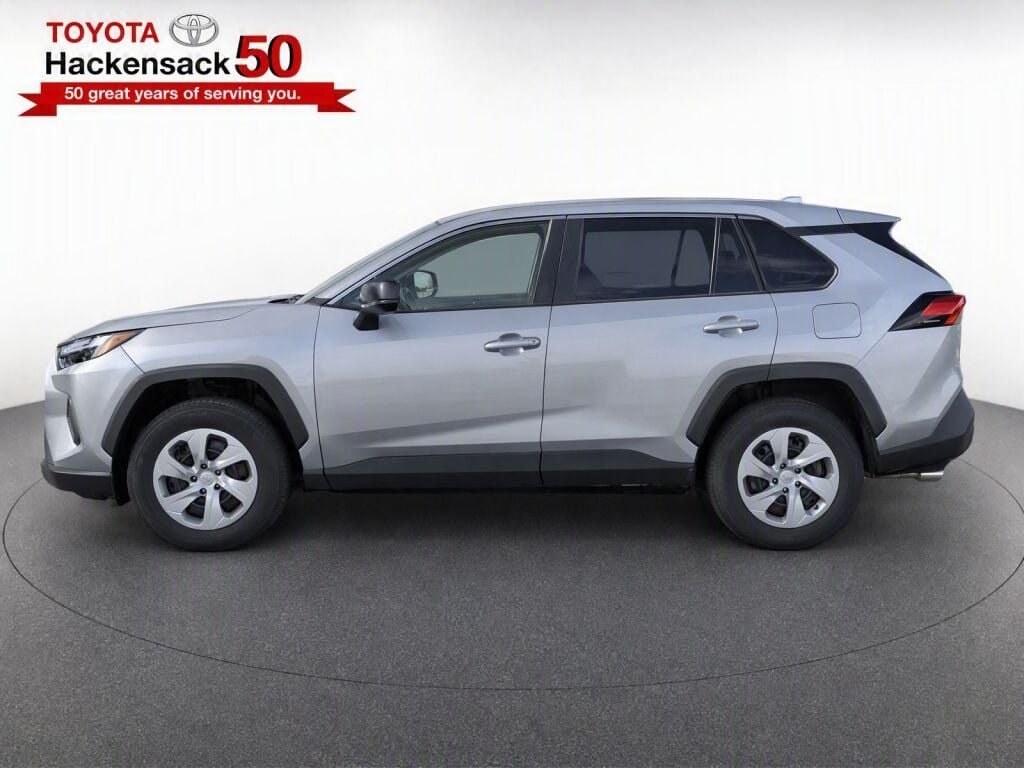 Used 2025 Toyota RAV4 LE FWD image 38