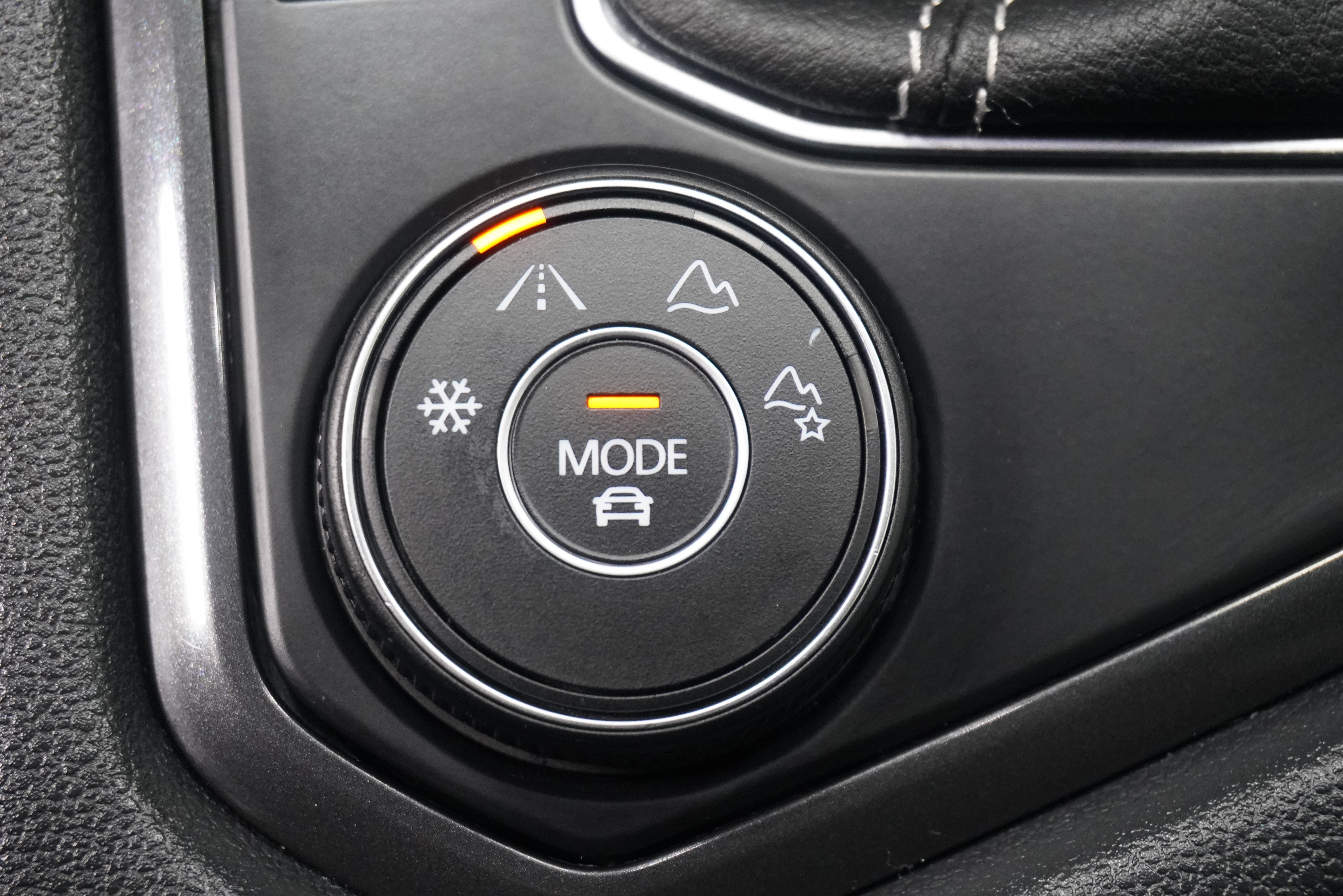 Used 2022 Volkswagen Tiguan SE R-Line AWD/4WD image 26