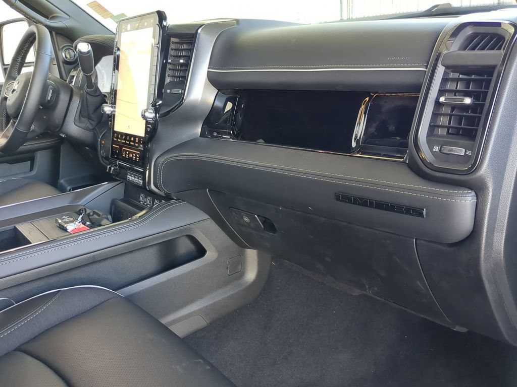 New 2026 RAM 2500 Limited AWD/4WD image 21