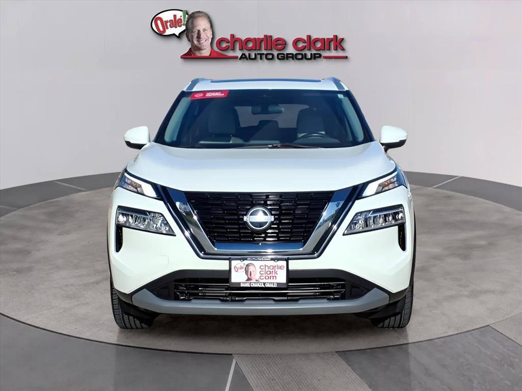 Used 2022 Nissan Rogue SV w/ SV Premium Package FWD image 8