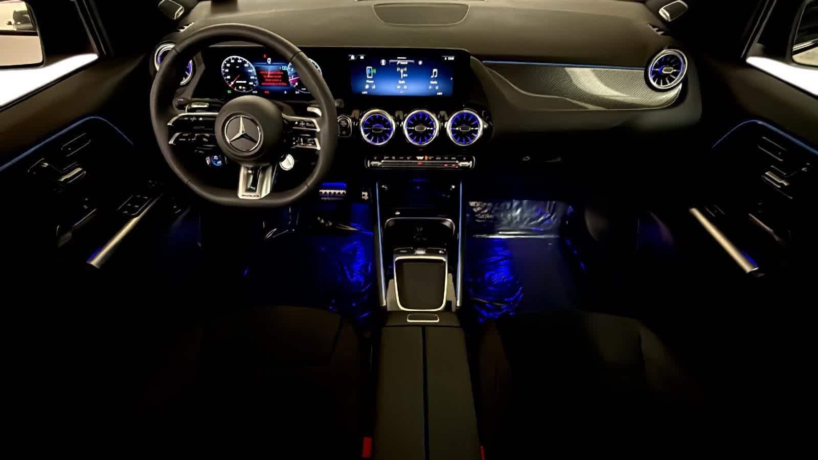 New 2026 Mercedes-Benz GLA 35 AMG 4MATIC image 5