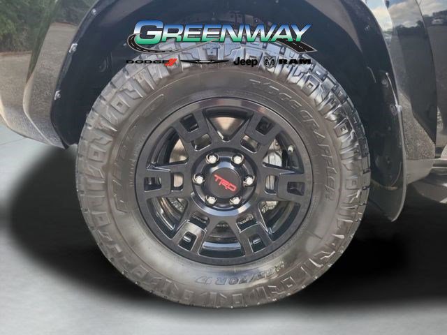 Used 2024 Toyota 4Runner TRD Off-Road Premium w/ Moonroof Package AWD/4WD image 33