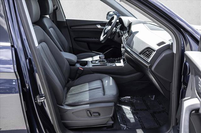 Used 2023 Audi Q5 2.0T Premium w/ Convenience Package AWD/4WD image 25