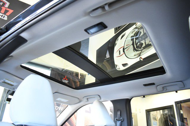 New 2026 Mitsubishi Outlander SEL AWD/4WD image 30