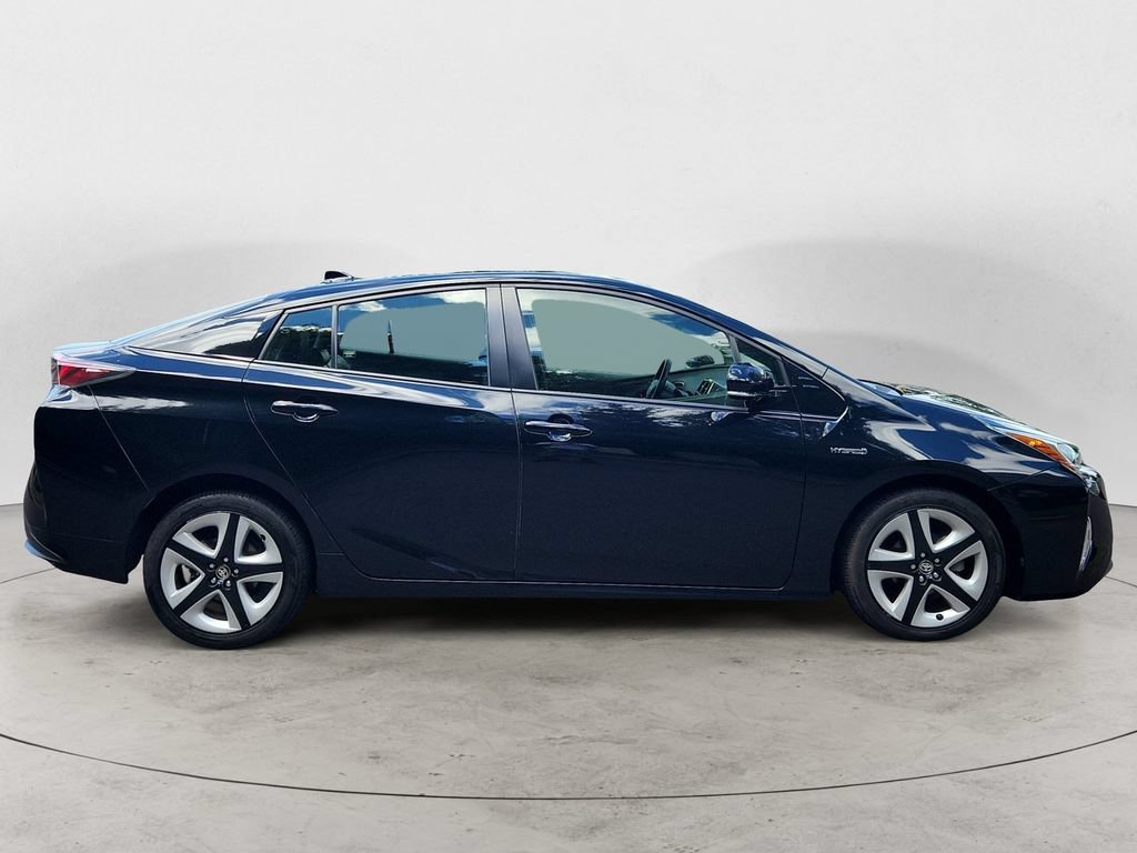 Used 2016 Toyota Prius Three Touring FWD image 4