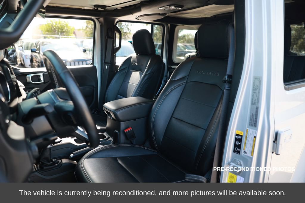 Used 2022 Jeep Wrangler Unlimited Sahara w/ Cold Weather Group image 10