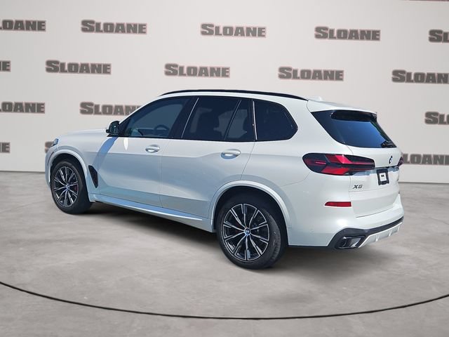 Used 2026 BMW X5 xDrive40i w/ M Sport Package AWD/4WD image 3