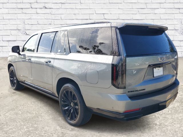 Used 2025 Cadillac Escalade ESV Sport Platinum w/ LPO, Floor Liner Package AWD/4WD image 2