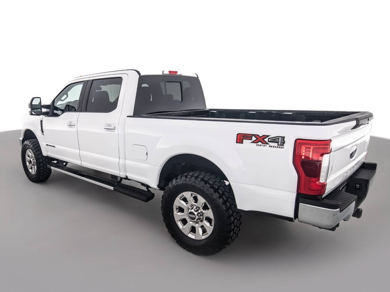 Used 2019 Ford F250 Lariat w/ Lariat Ultimate Package AWD/4WD image 7