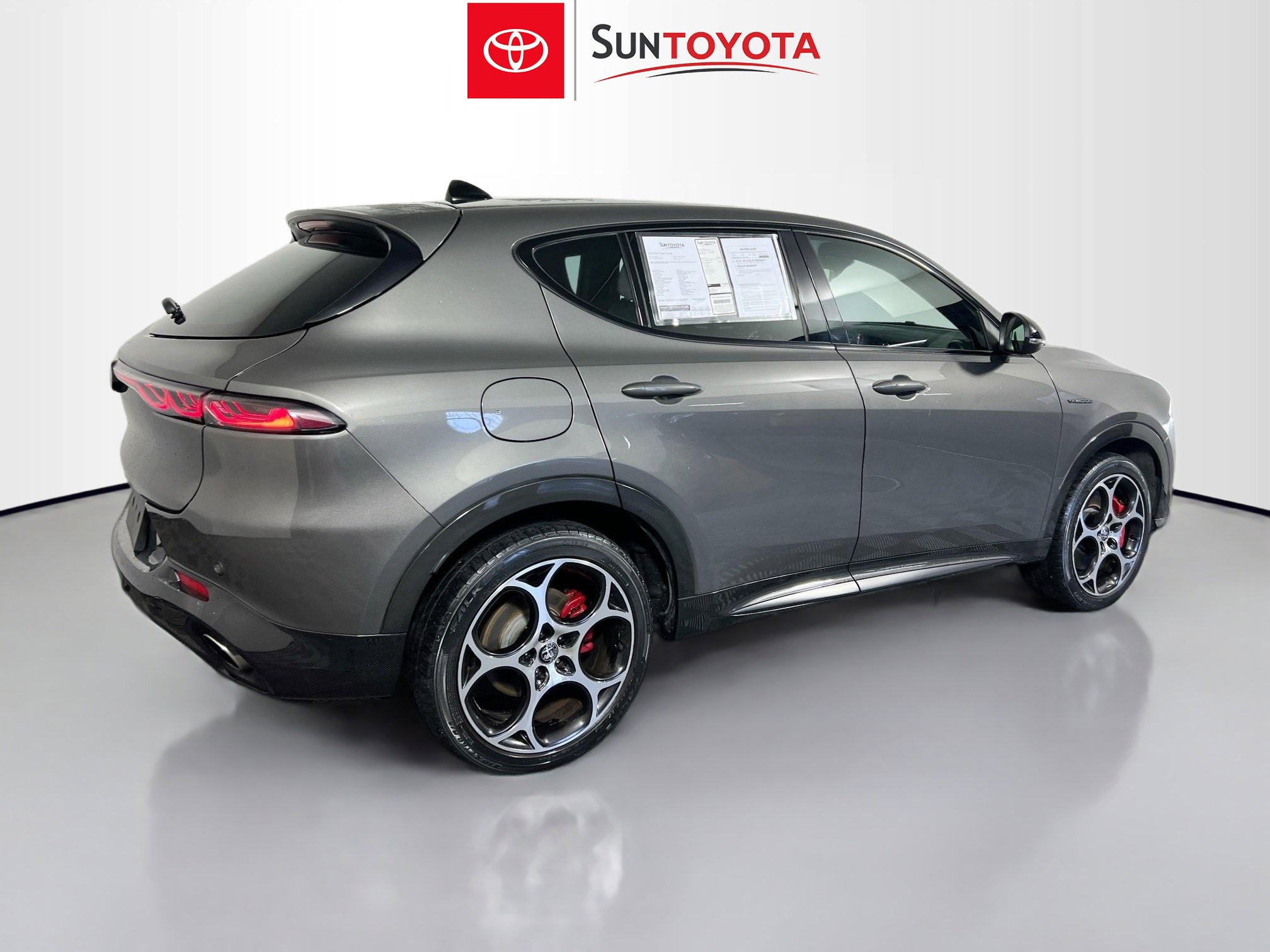 Used 2024 Alfa Romeo Tonale Veloce w/ Premium Interior Package image 4