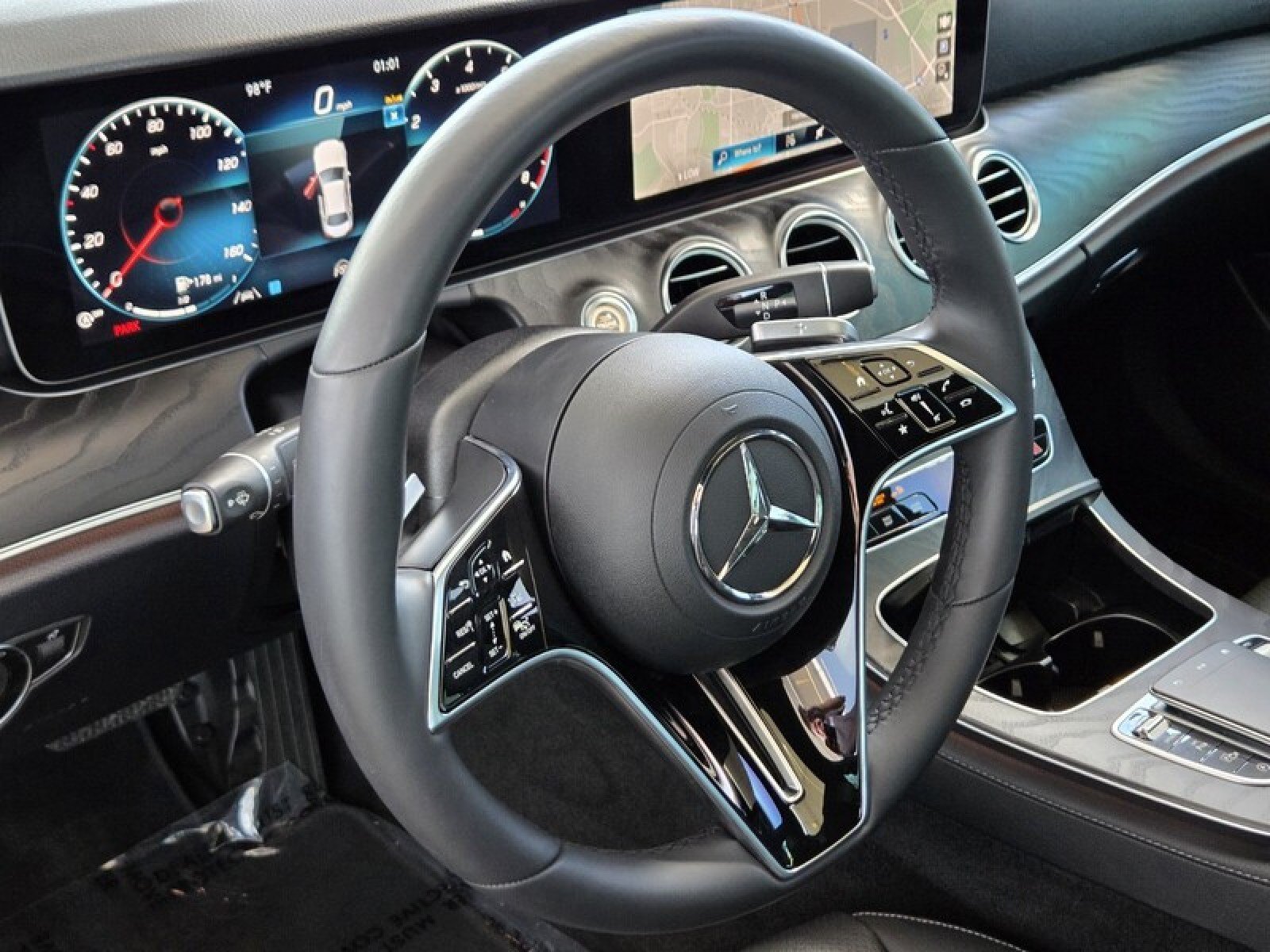 Used 2023 Mercedes-Benz E 350 Sedan image 25