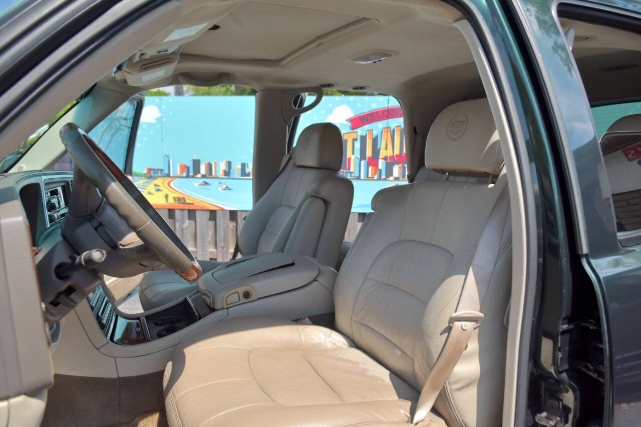 Used 2002 Cadillac Escalade AWD image 19