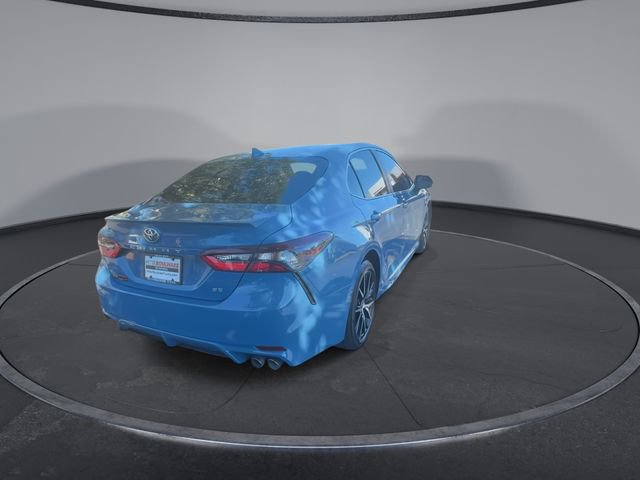 Used 2023 Toyota Camry SE image 14