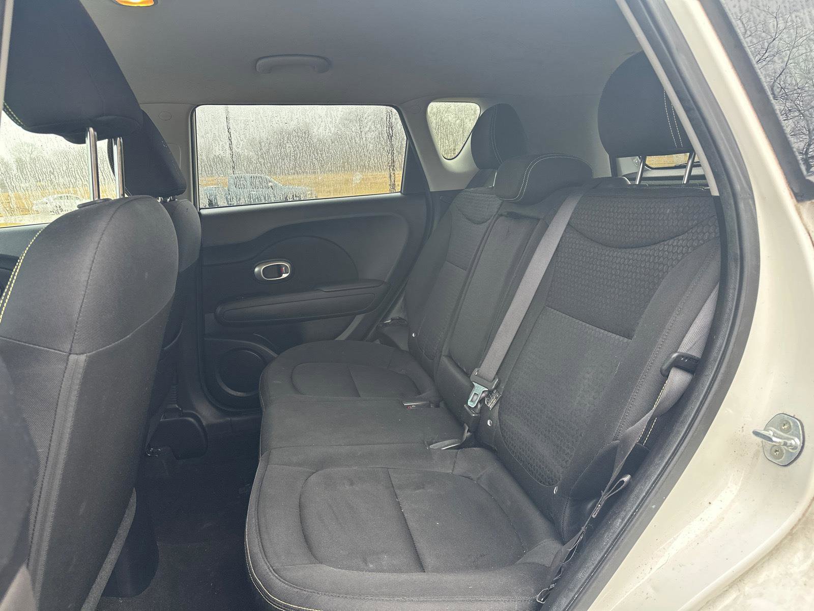 Used 2016 Kia Soul + image 16