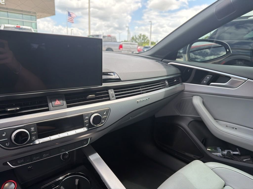 Used 2022 Audi A5 2.0T Premium Plus w/ Premium Plus image 9