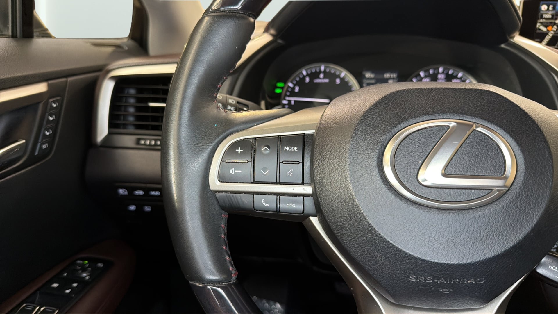 Used 2017 Lexus RX 350 FWD w/ Luxury Package image 26