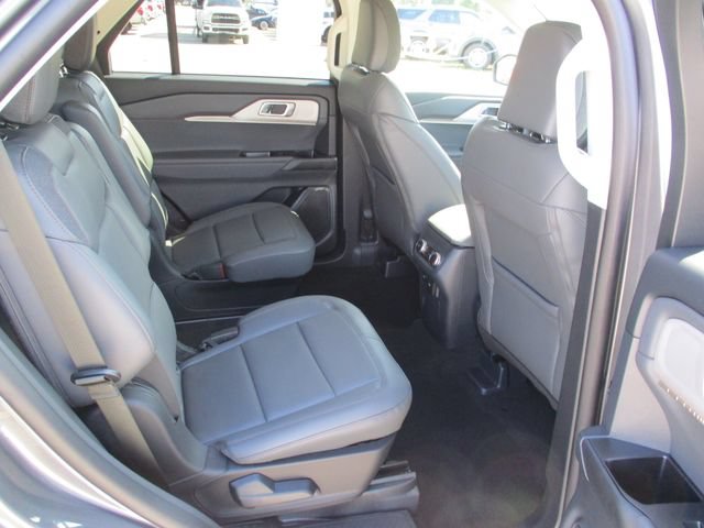 New 2025 Ford Explorer Active w/ Active Comfort Package RWD image 21