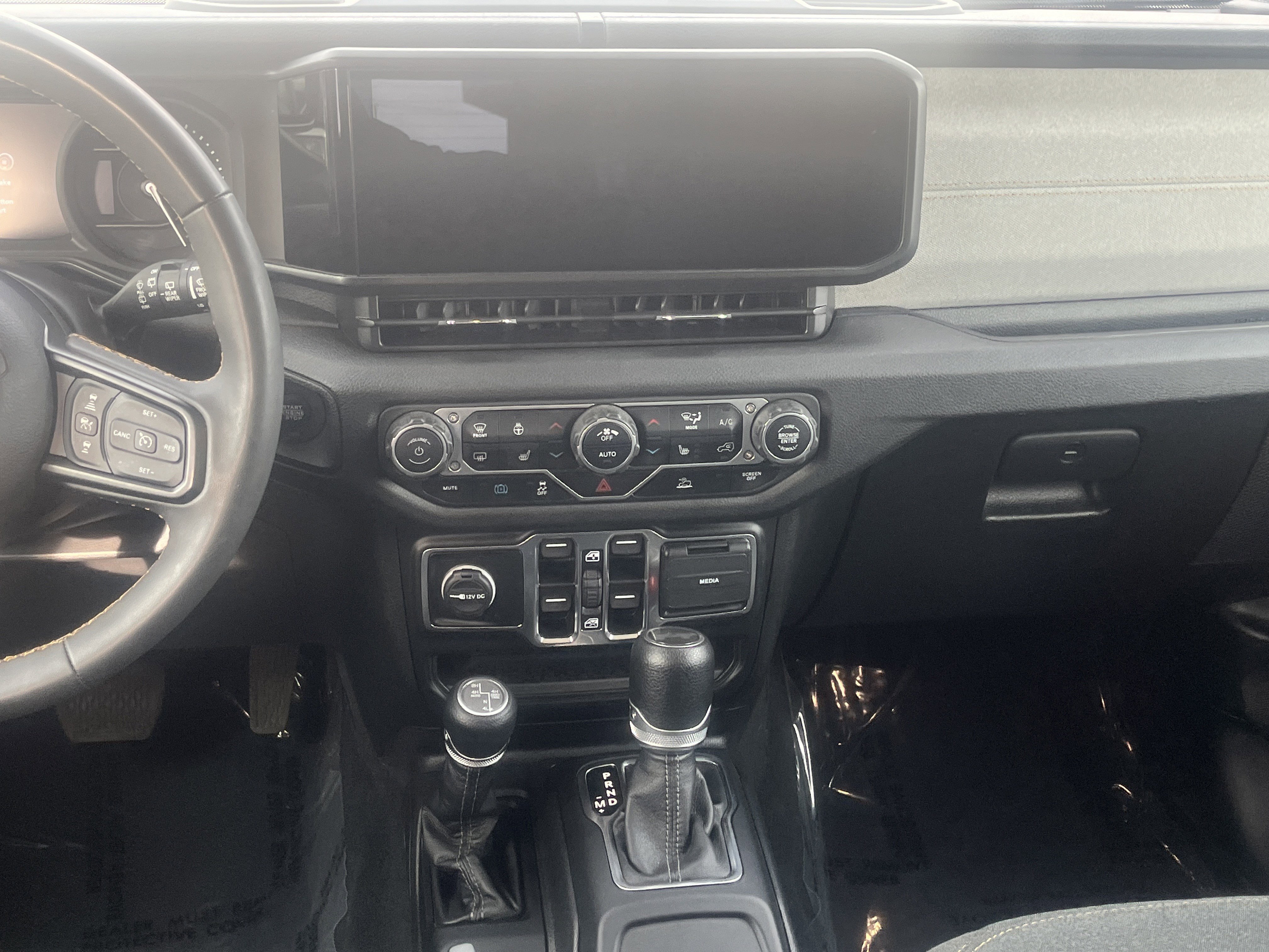 Used 2024 Jeep Wrangler Sport S w/ Convenience Group image 20