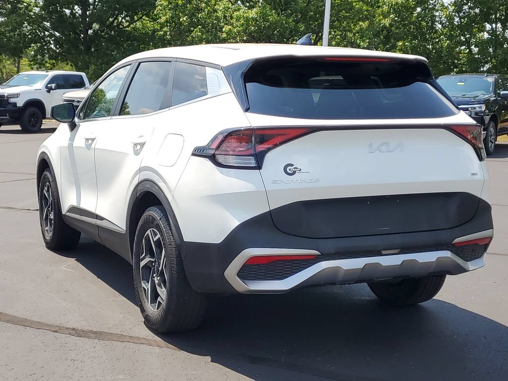 Used 2023 Kia Sportage LX AWD/4WD image 4