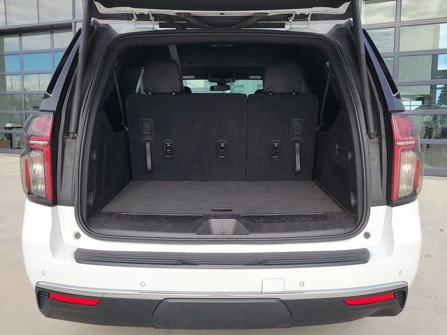 Used 2021 Chevrolet Suburban LT image 14