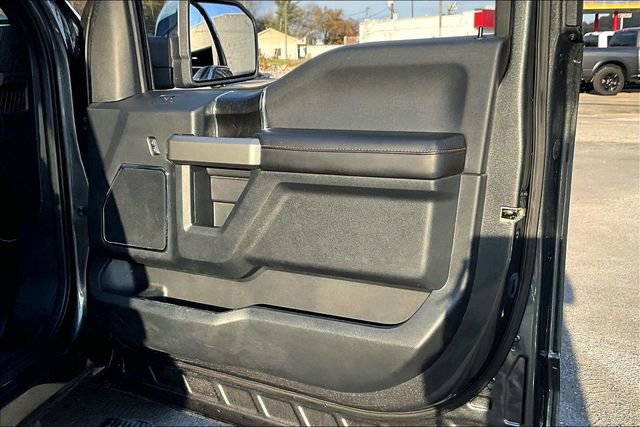 Used 2019 Ford F150 Platinum w/ Equipment Group 701A Luxury image 19