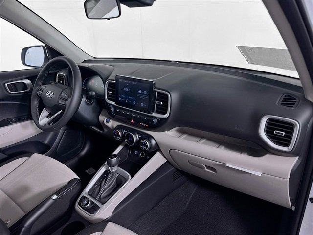 New 2025 Hyundai Venue SEL image 26