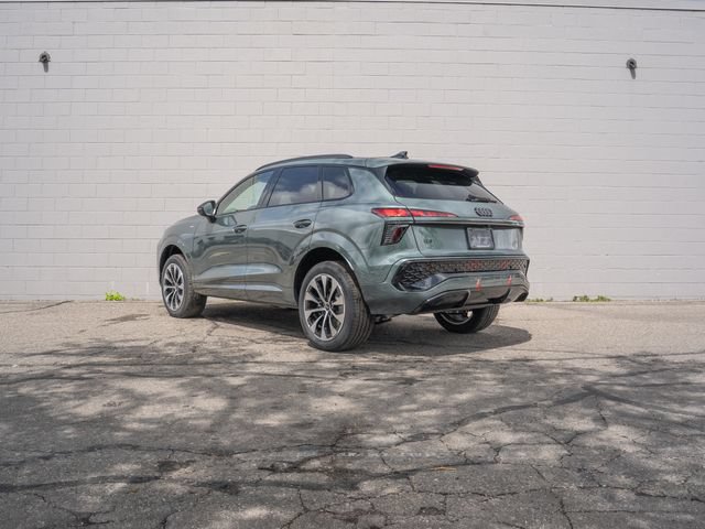New 2026 Audi Q3 quattro 2.0T AWD/4WD image 4