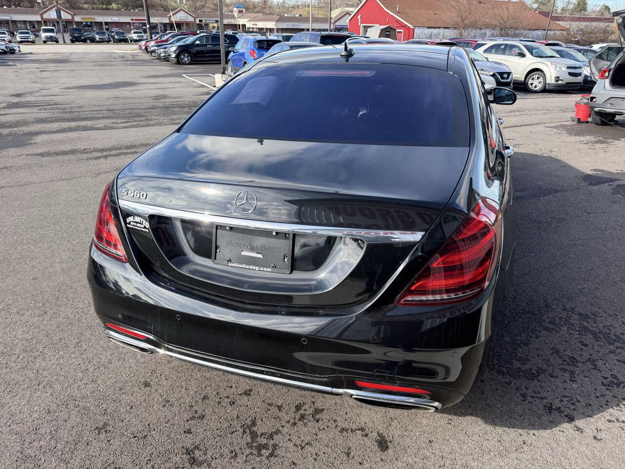 Used 2018 Mercedes-Benz S 560 Sedan image 8