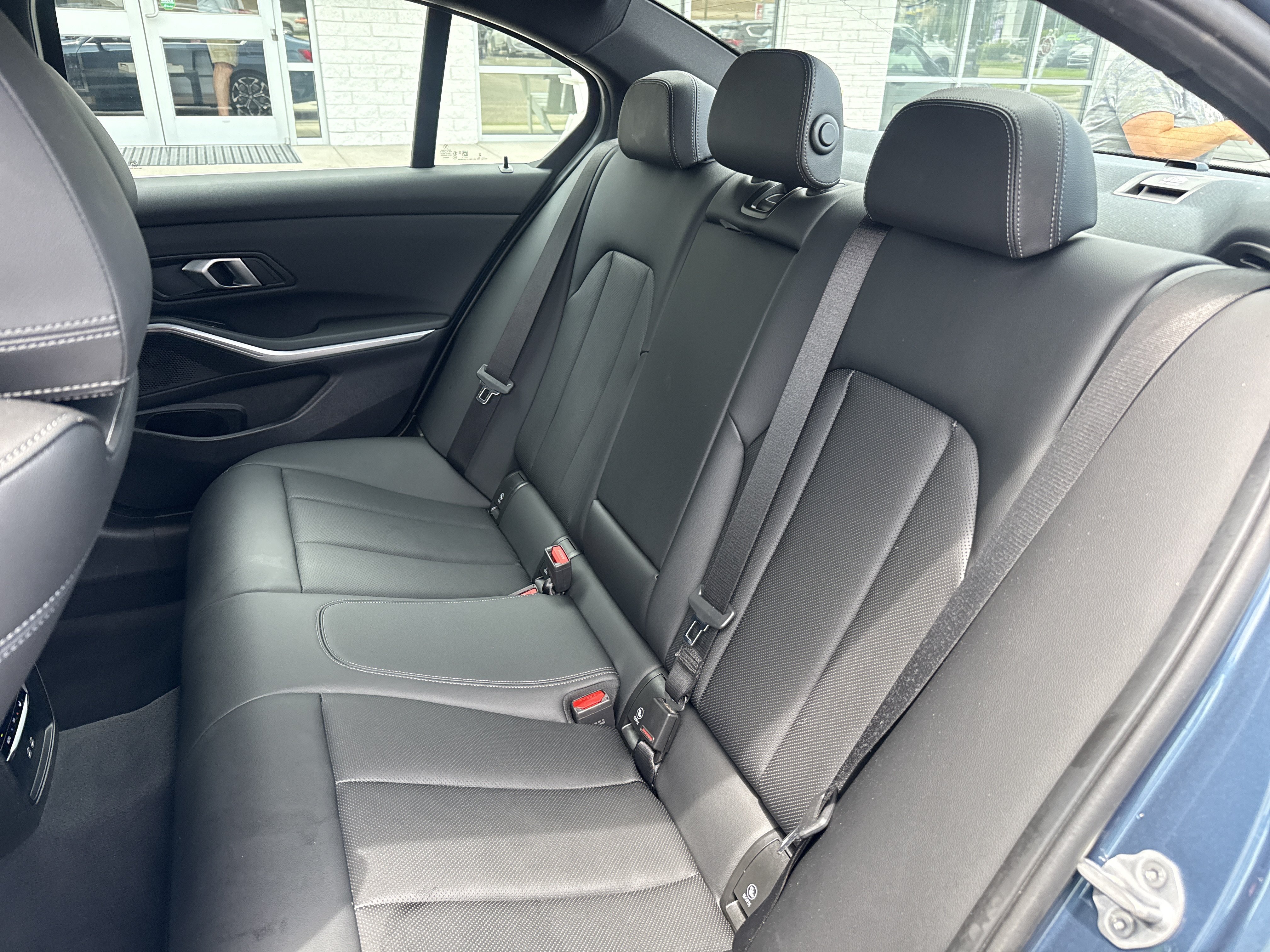 Used 2025 BMW 330i Sedan RWD image 11