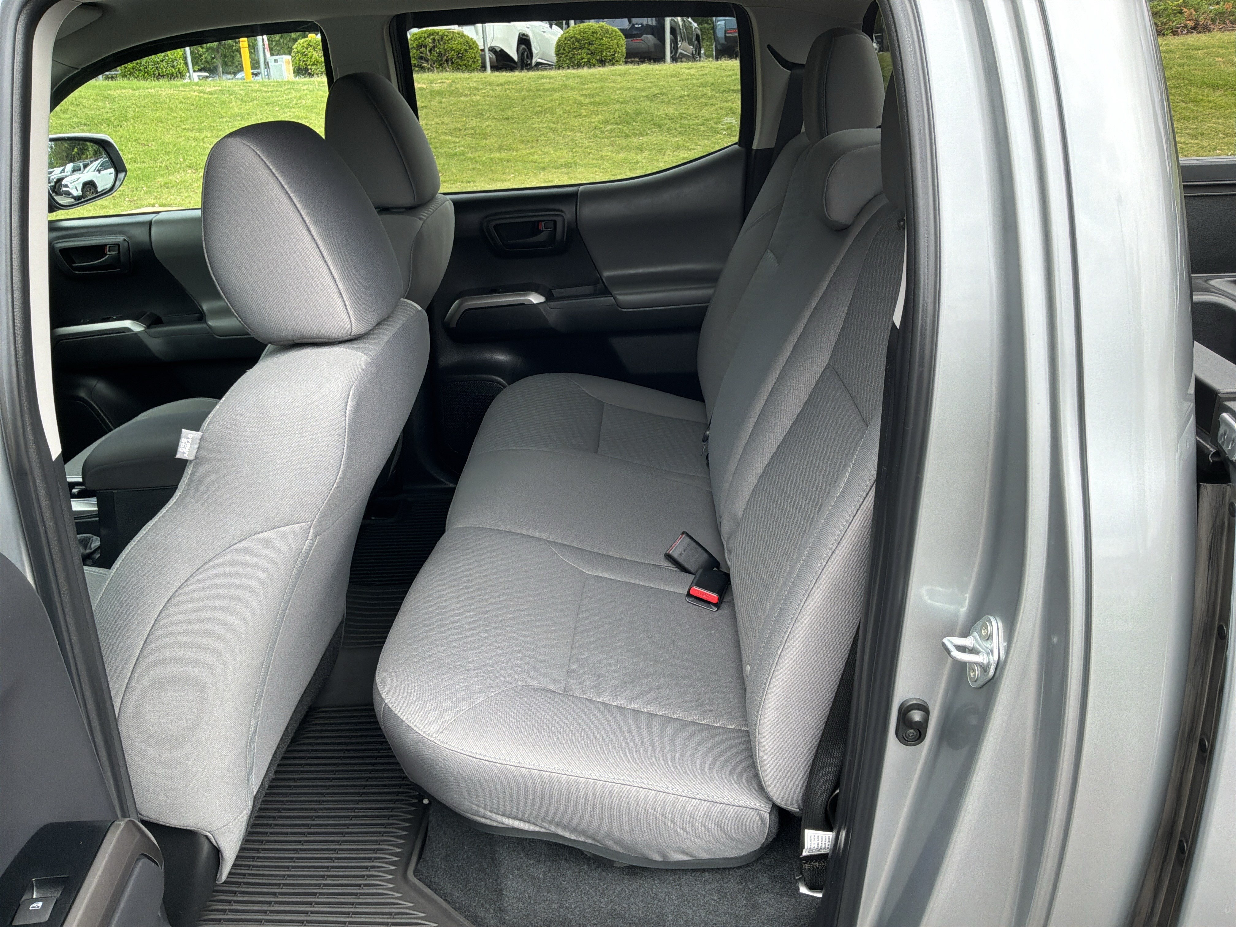 Used 2023 Toyota Tacoma SR5 RWD image 30