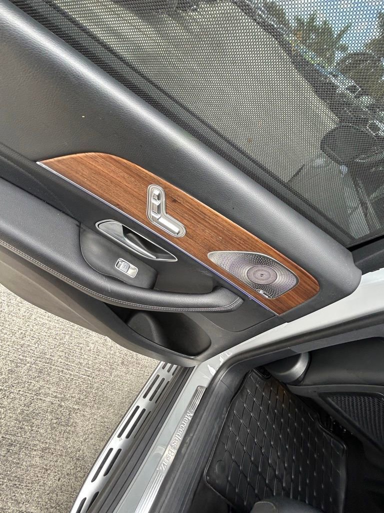 Used 2024 Mercedes-Benz GLS 450 4MATIC w/ AMG Line Exterior image 38