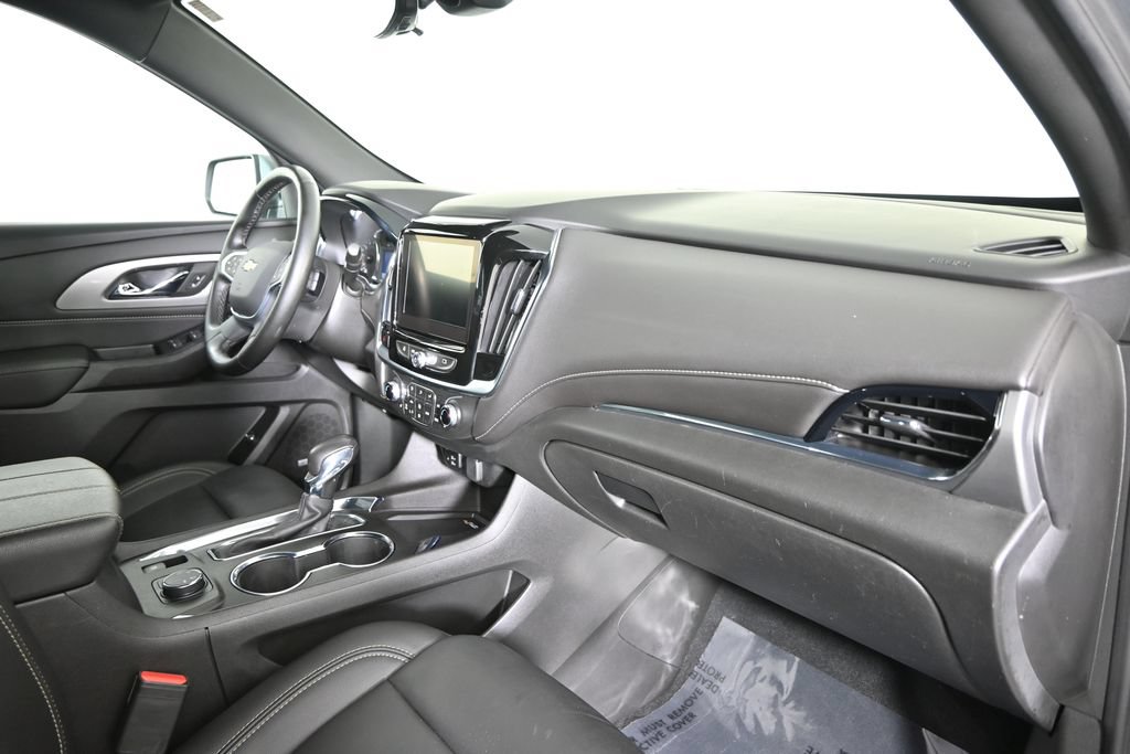 Used 2023 Chevrolet Traverse LT w/ LT Premium Package AWD/4WD image 13