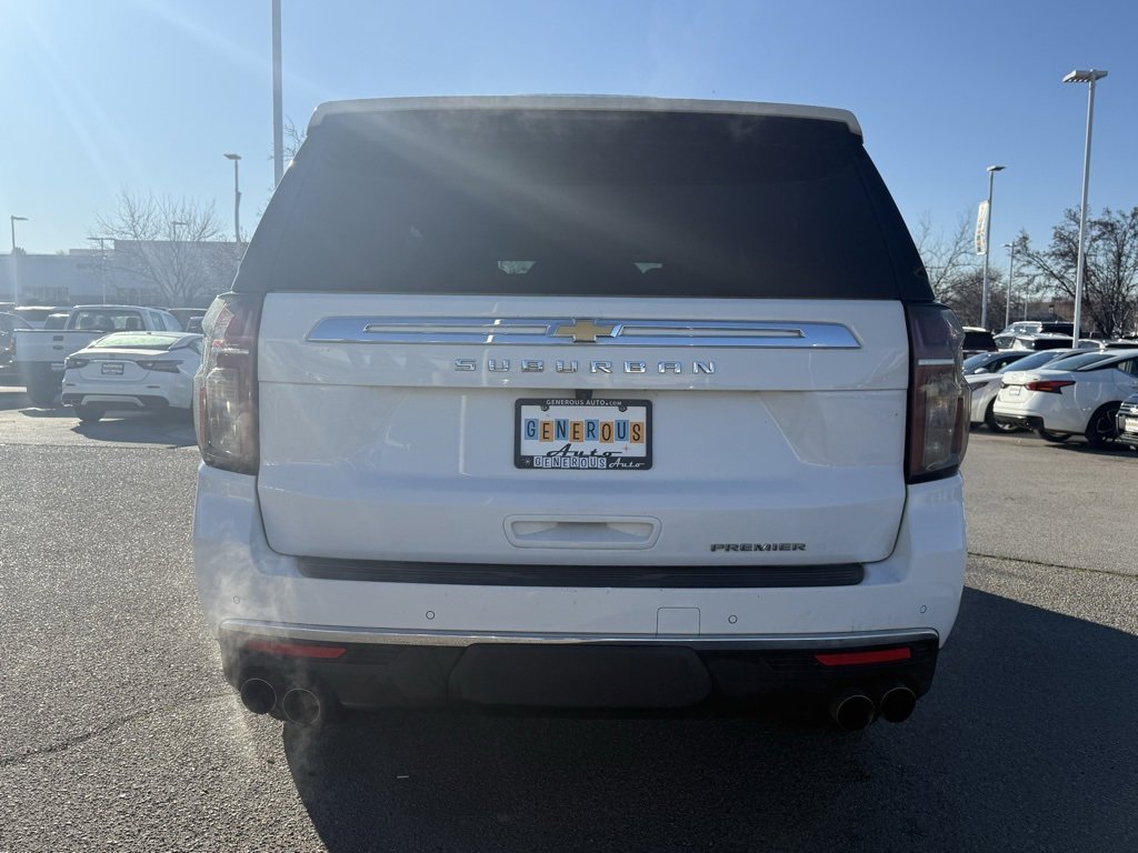 Used 2023 Chevrolet Suburban Premier image 6