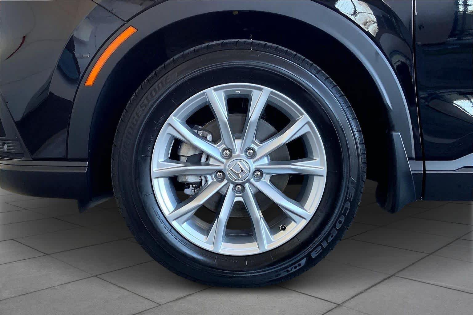 Used 2025 Honda CR-V EX-L image 18