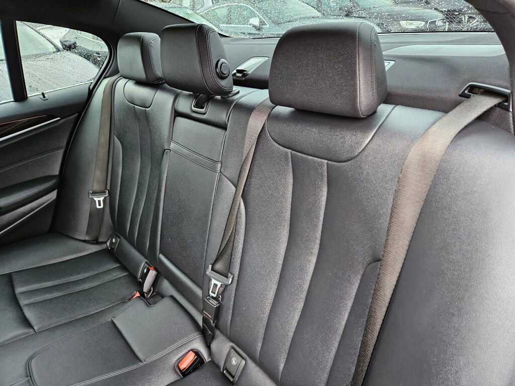 Used 2020 BMW 530i xDrive w/ Convenience Package image 14