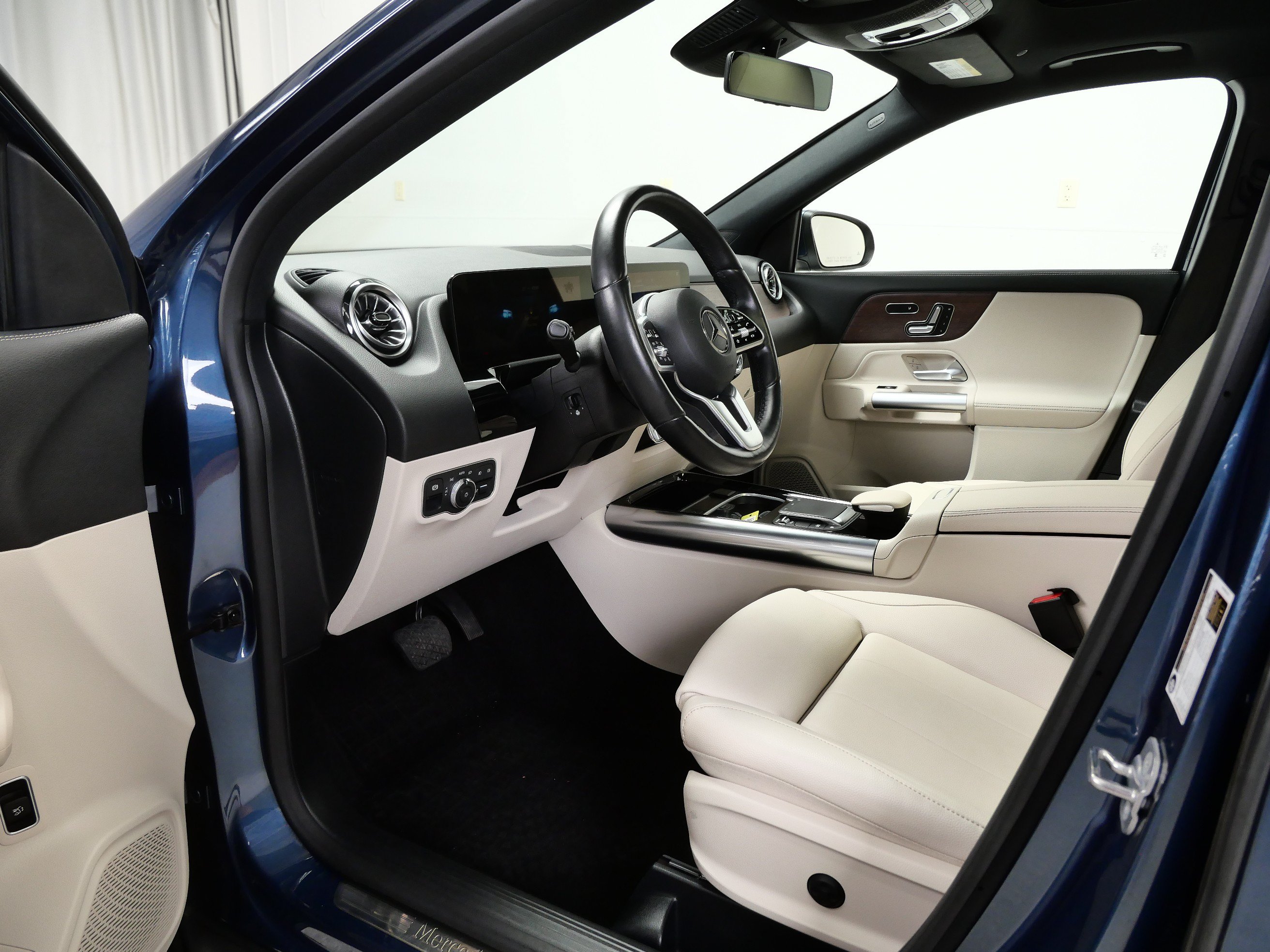 Certified 2023 Mercedes-Benz GLA 250 4MATIC image 14