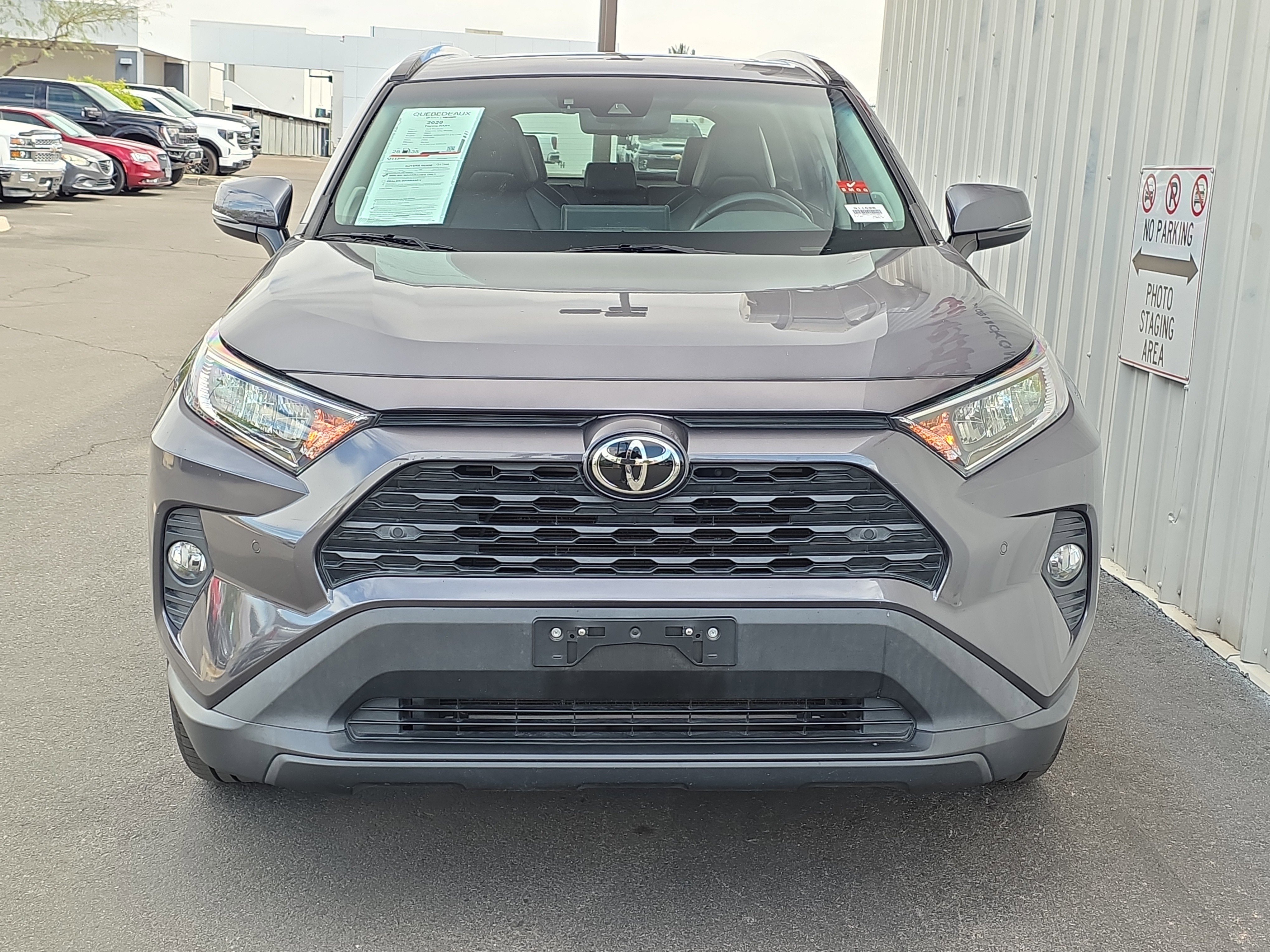 Used 2020 Toyota RAV4 XLE Premium image 2