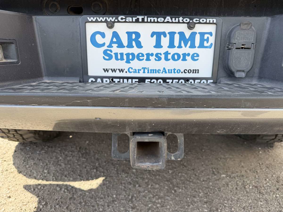 Used 2018 Nissan Titan PRO-4X w/ Pro-4x Utility Package AWD/4WD image 6