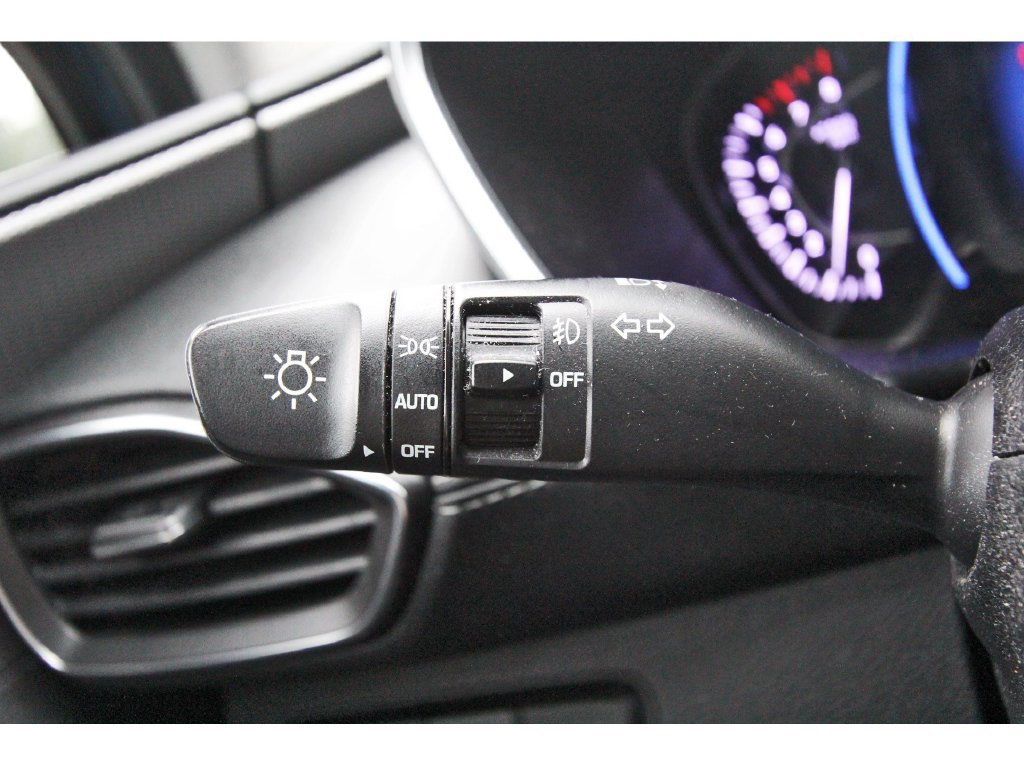 Used 2020 Hyundai Santa Fe SEL w/ Convenience + Premium Package FWD image 20