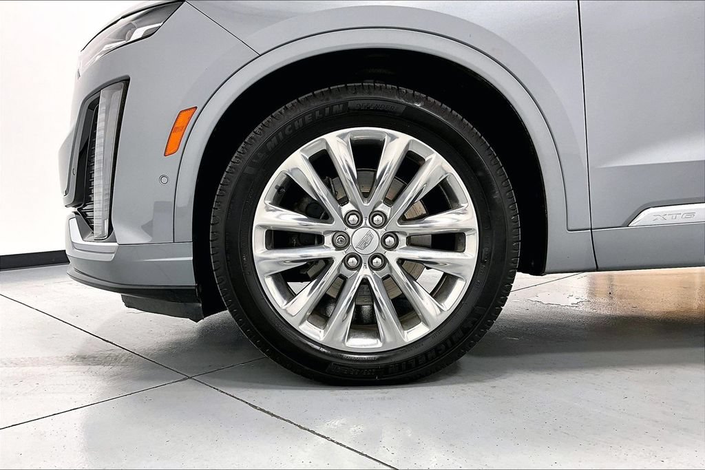 Used 2024 Cadillac XT6 Premium Luxury w/ Technology Package FWD image 10