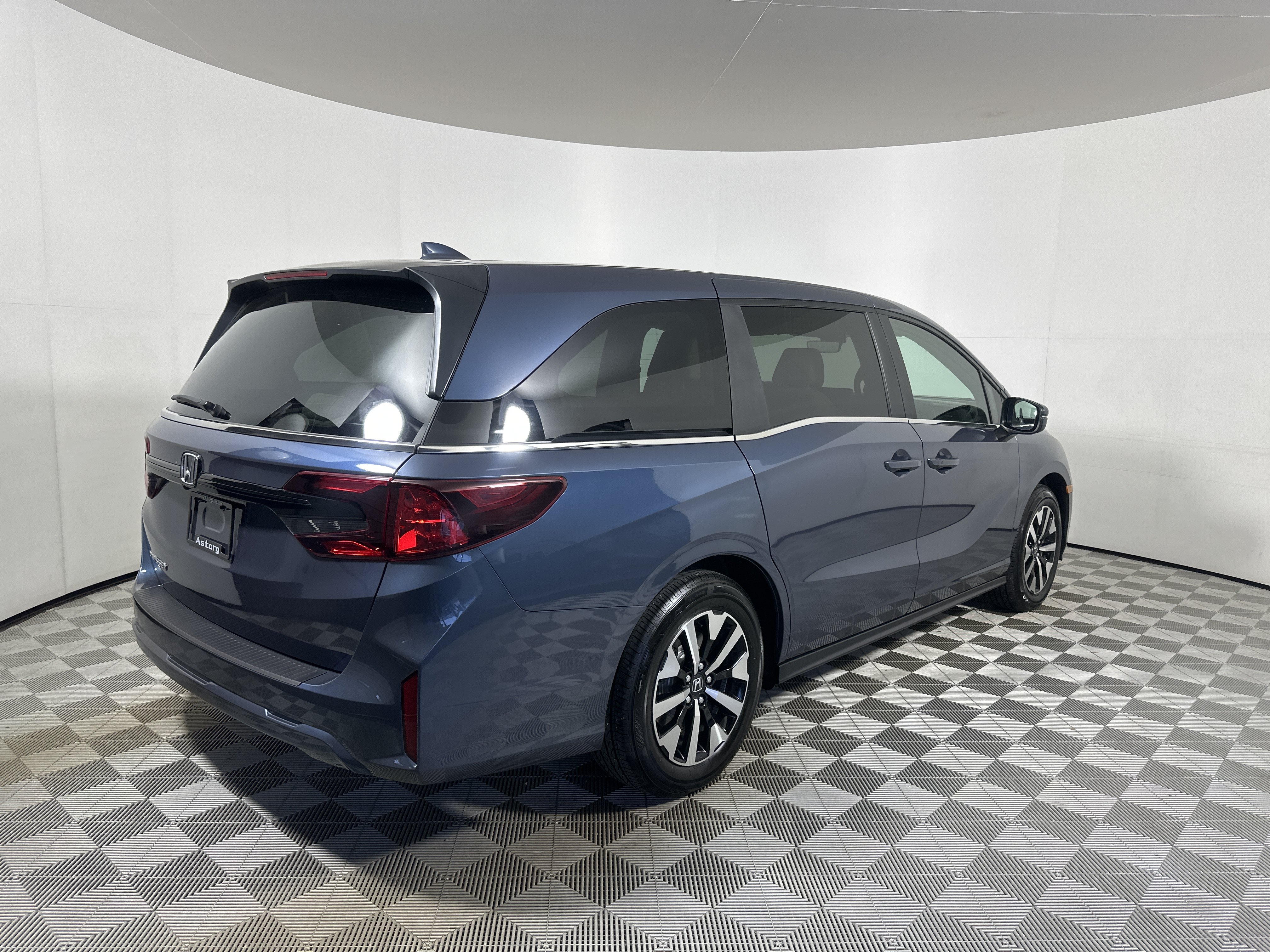 Used 2025 Honda Odyssey EX-L image 7
