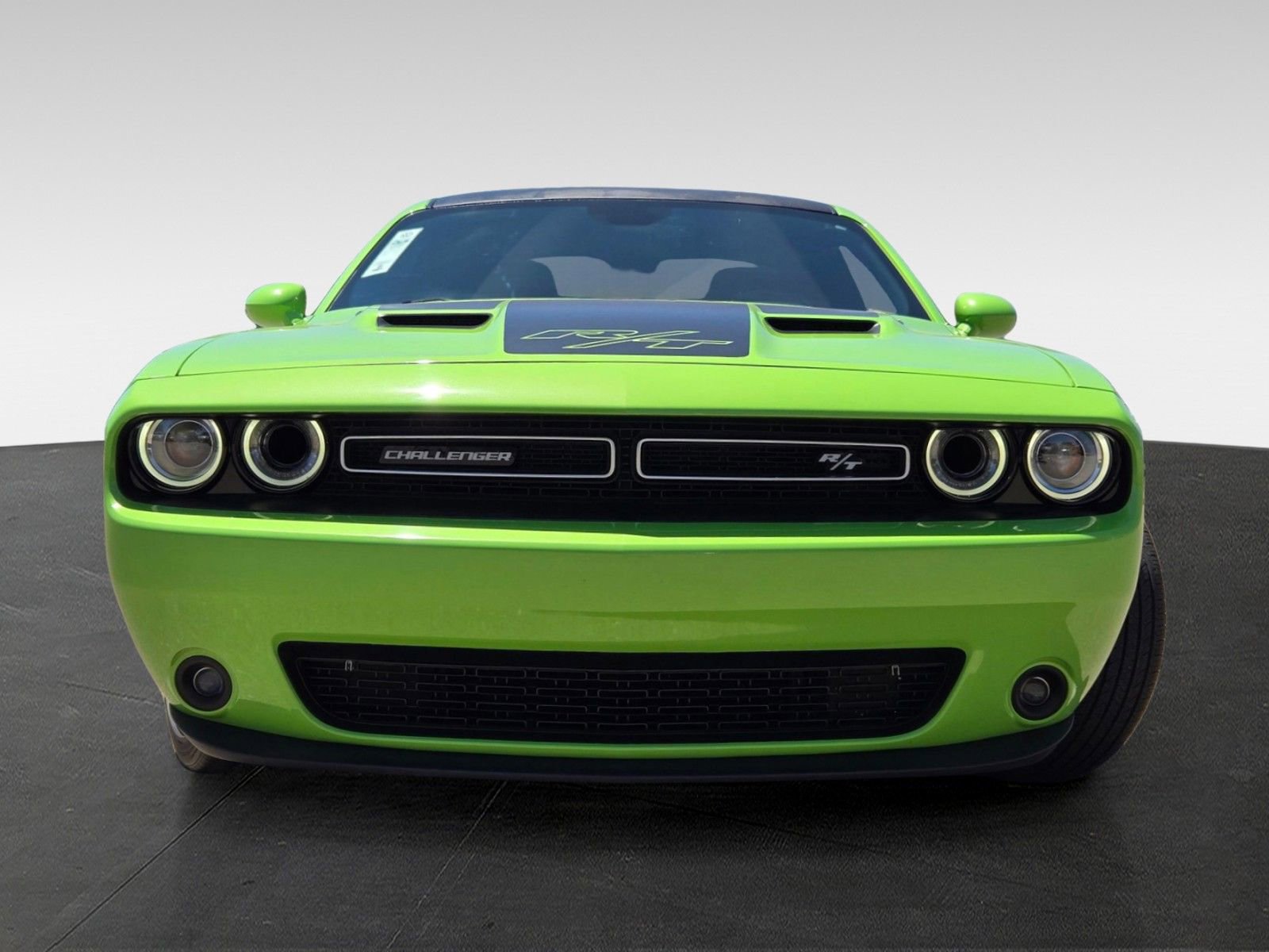 Used 2015 Dodge Challenger R/T w/ Quick Order Package 22B R/T RWD image 2