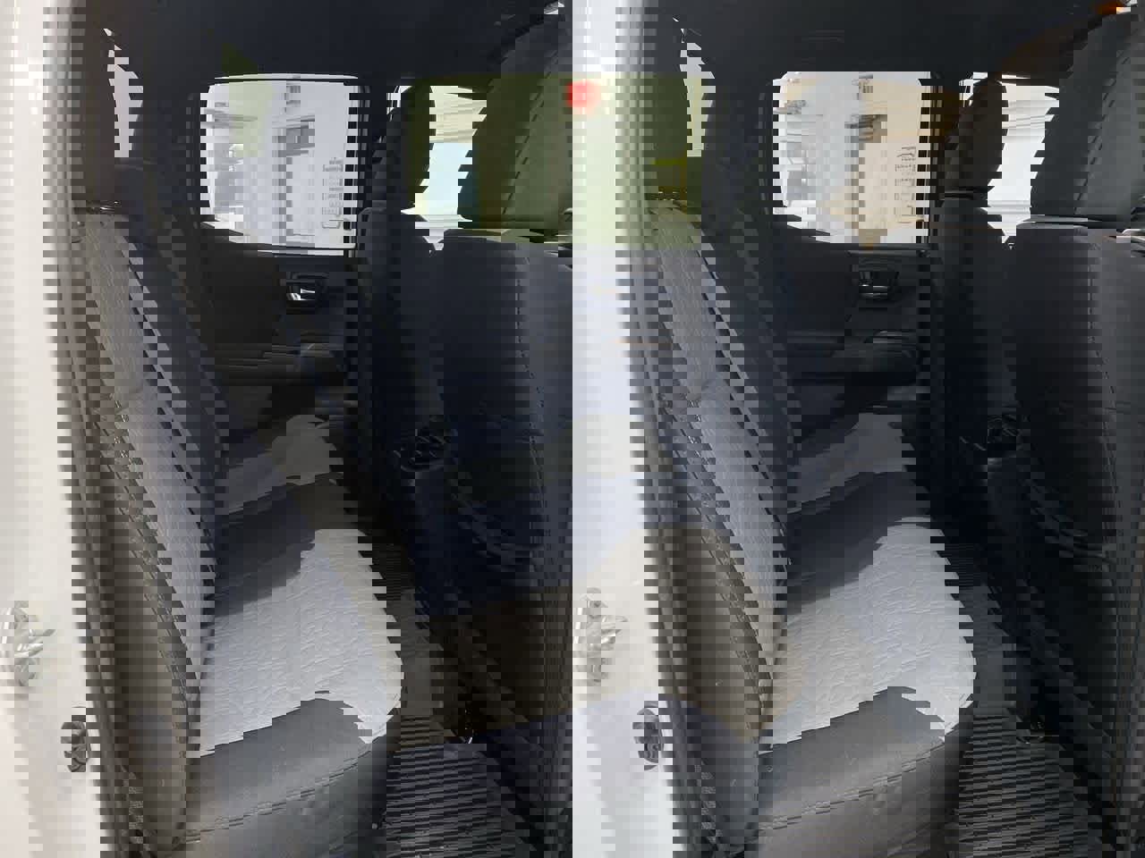 Used 2023 Toyota Tacoma TRD Off-Road image 17