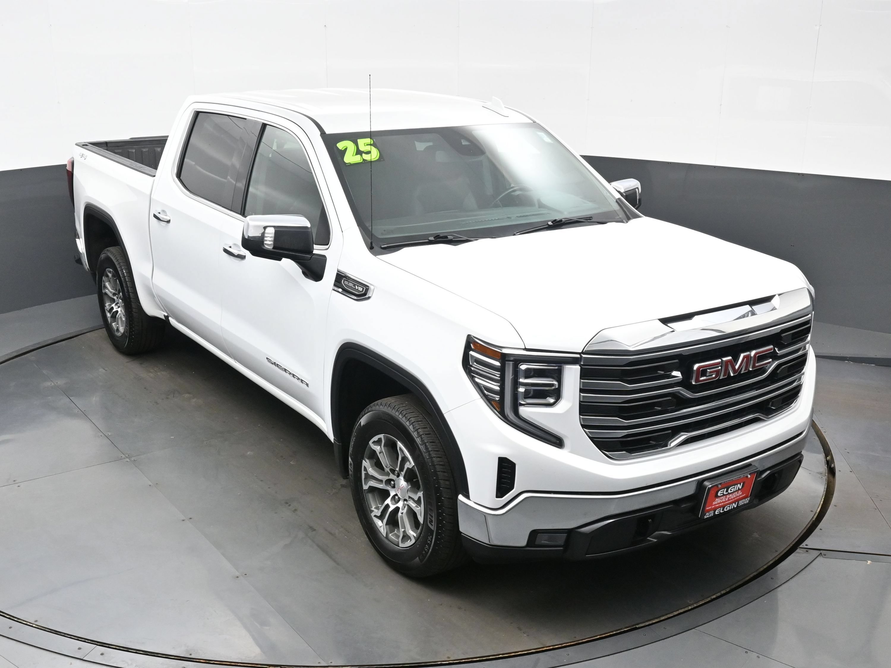 Used 2025 GMC Sierra 1500 SLT AWD/4WD image 39