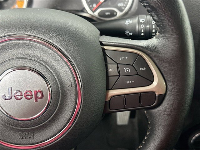 Used 2017 Jeep Renegade Limited image 24