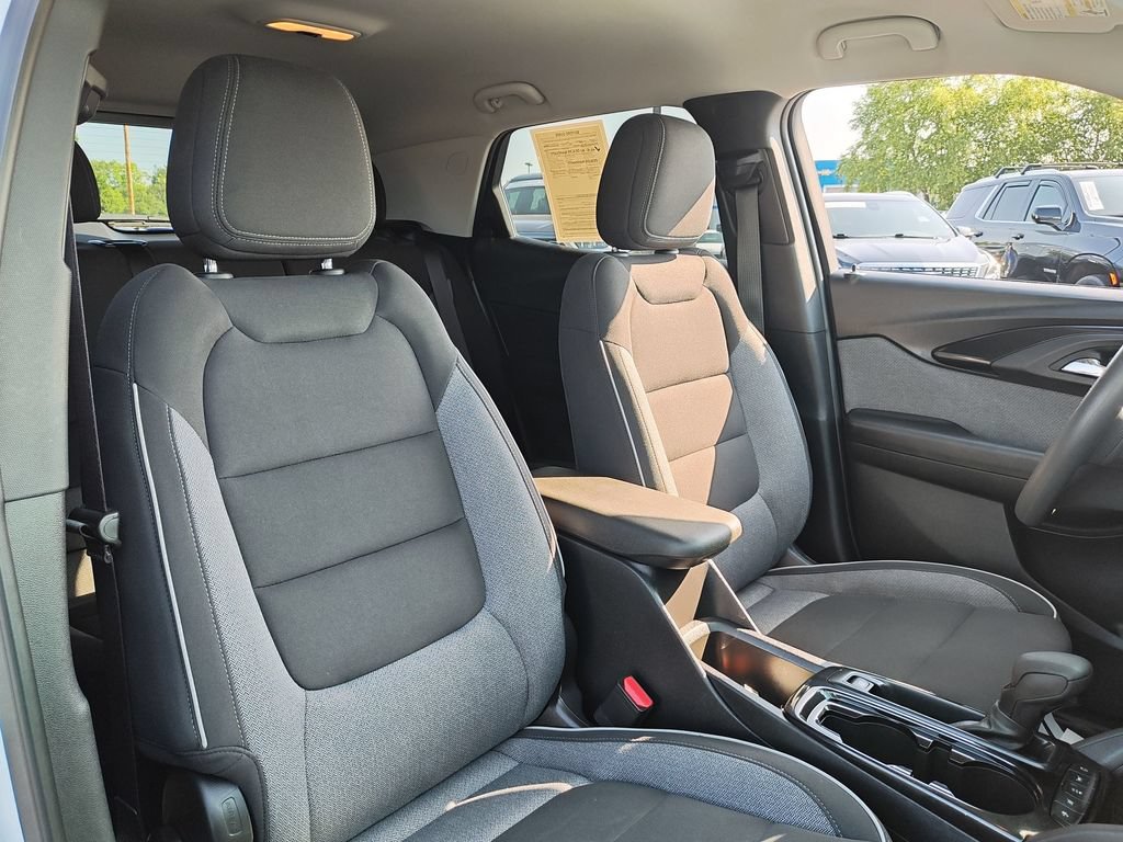 Used 2023 Chevrolet TrailBlazer LT w/ Convenience Package FWD image 25