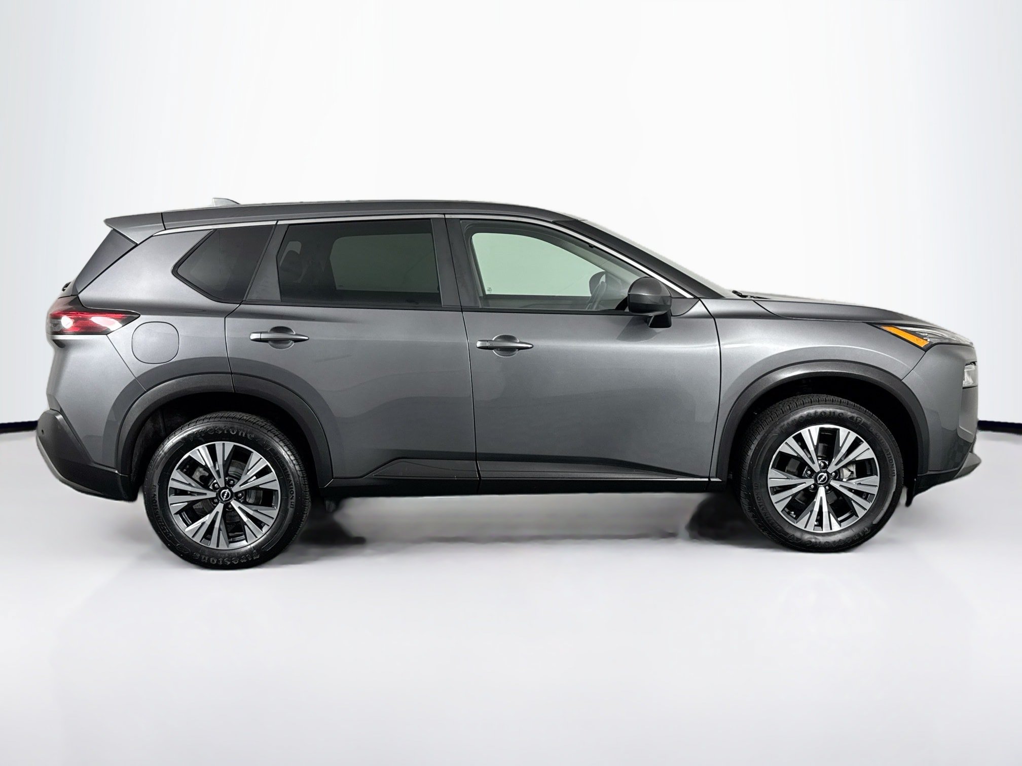 Used 2023 Nissan Rogue SV AWD/4WD image 16