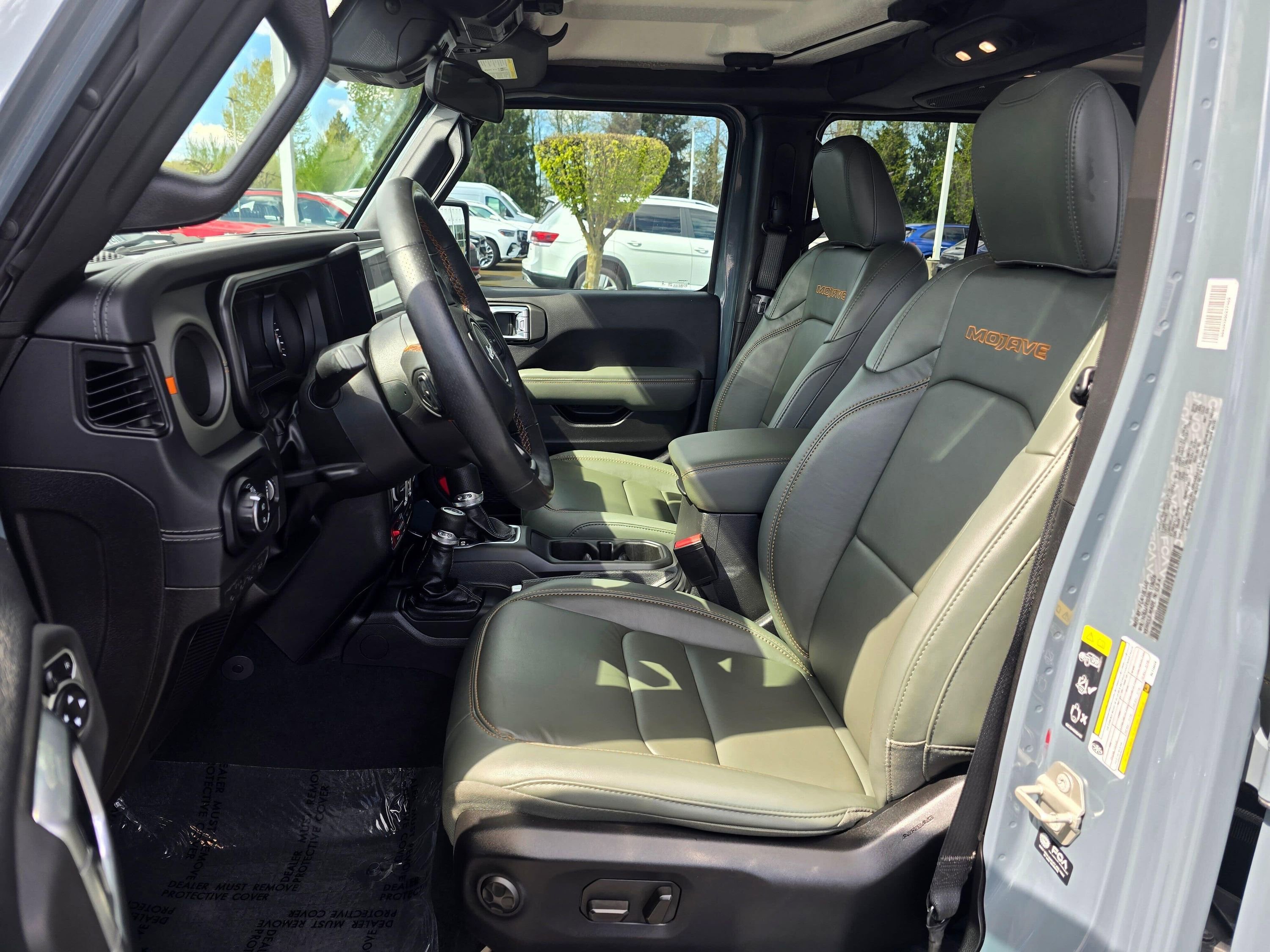 Used 2024 Jeep Gladiator Mojave w/ Convenience Group image 13