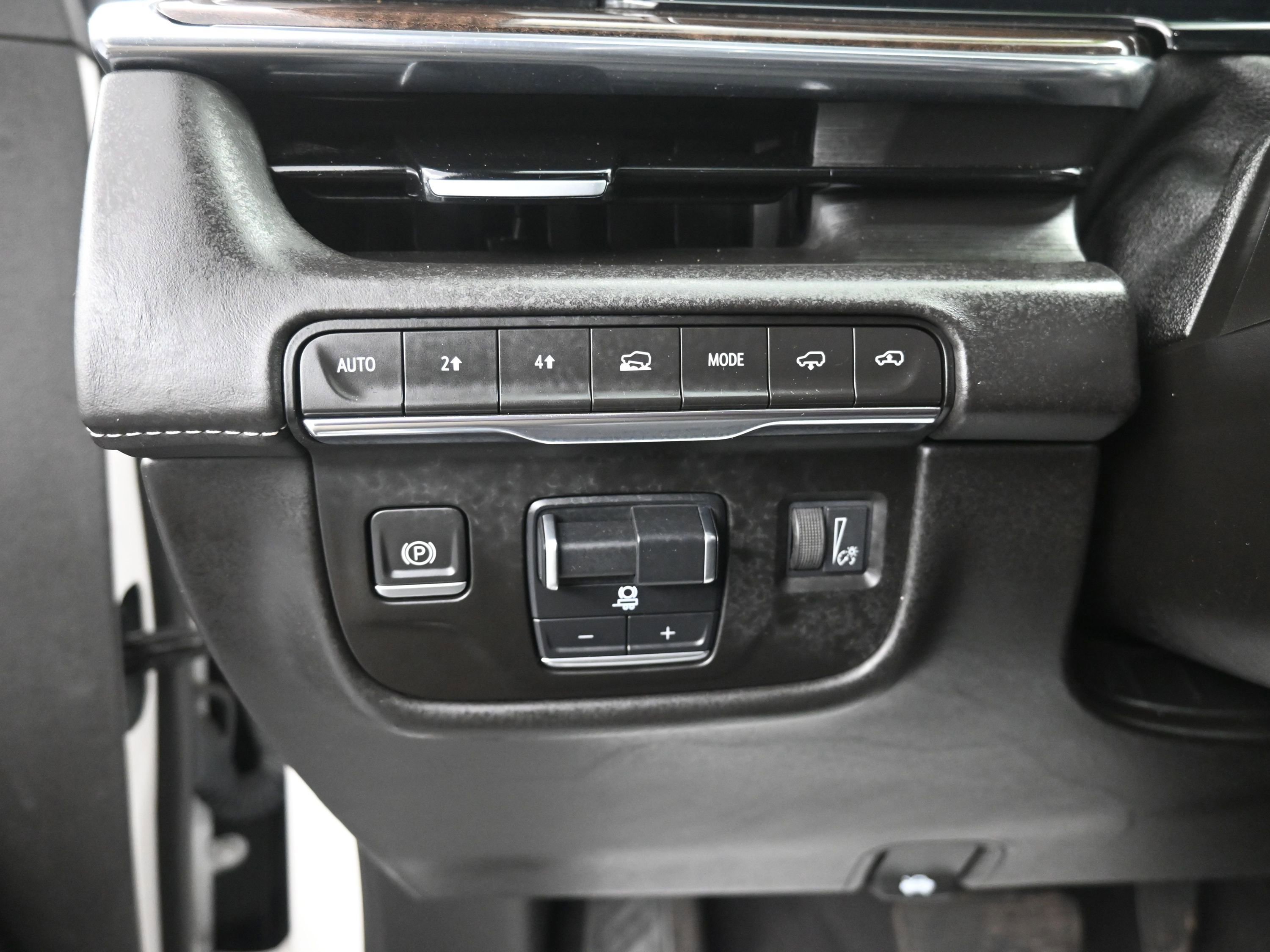 Used 2023 Cadillac Escalade ESV Sport Platinum image 18